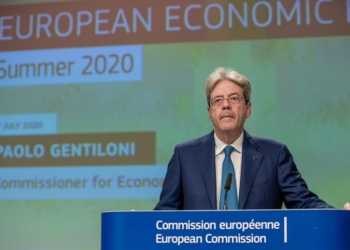 Bruselas eleva al 11% el desplome económico de España en 2020