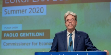 Bruselas eleva al 11% el desplome económico de España en 2020