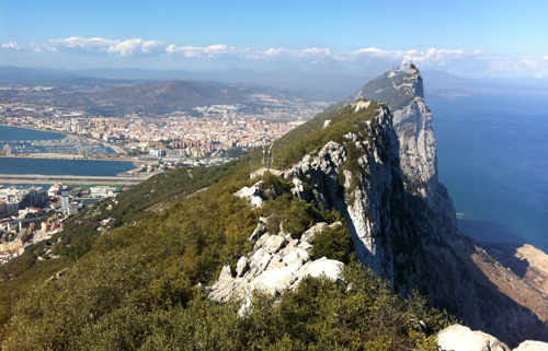 España incluye fiscalidad propia para Gibraltar en su oferta de cosoberanía