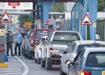 España no aplicará el nuevo régimen de control de pasaportes a los gibraltareños, pero sí a los españoles