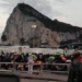 Largas colas en la Verja, tras estrechar Gibraltar el paso para trabajadores transfronterizos