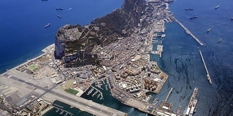 Los buques de la Royal Navy “invaden” la base de Gibraltar