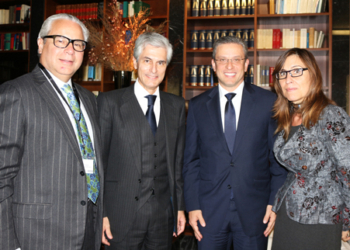 El gobernador de Puerto Rico se reúne con empresas españolas en Madrid