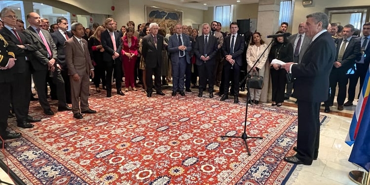 El embajador de Grecia afirma que «la UE debe virar hacia una comunidad política»