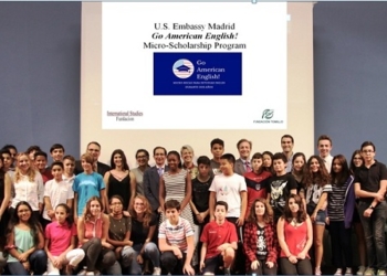 La Embajada de EEUU ofrece micro-becas para estudiar inglés durante dos años