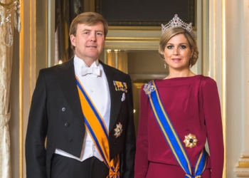Condecoraciones para la Familia Real holandesa en vísperas de la visita de los Reyes