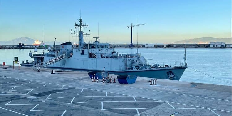 Llega a la base de Gibraltar el cazaminas ‘HMS Penzance’ de la Royal Navy