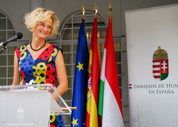 La embajadora, durante su discurso./ Fotos: AR