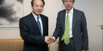 La agencia española EFE y la china Xinhua acuerdan una colaboración más profunda