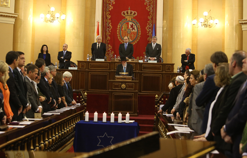 Margallo pide reflexionar para no repetir errores como el Holocausto