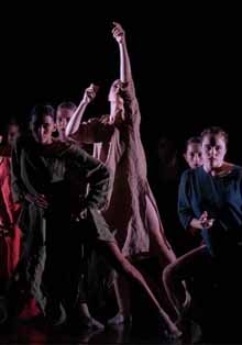 El Instituto Francés presenta dos espectáculos de danza, ‘Holón’ y ‘Glunje’