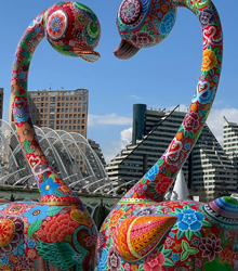 El artista taiwanés Hung Yi exhibe su ‘galaxia’ de animales en Valencia