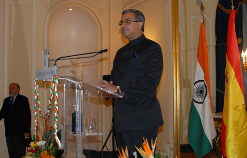 El embajador de la India propone «aprovechar el potencial que ofrece España»