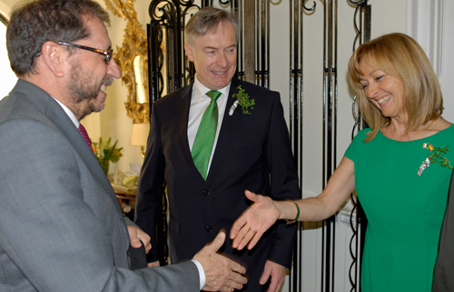 El Embajador de Irlanda abre su residencia para celebrar el Día de San Patricio
