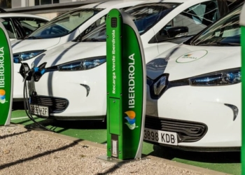 Iberdrola y BP invertirán 1.000 millones en 11.700 puntos de recarga rápida en España y Portugal