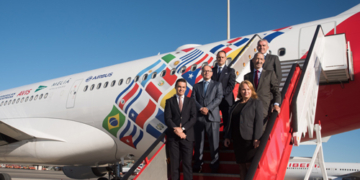 Iberia conmemora con el ‘Buenos Aires’ el 70º aniversario de sus vuelos a América Latina