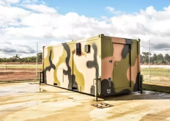 Indra entrega al Ejército australiano dos laboratorios desplegables para análisis de IED