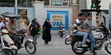 España y otros seis países presionan en la UE para eludir las sanciones de EEUU a Irán