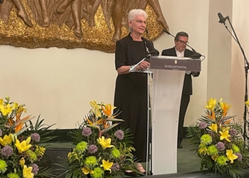 La embajadora de Israel reclama al Gobierno que actúe contra el antisemitismo en España