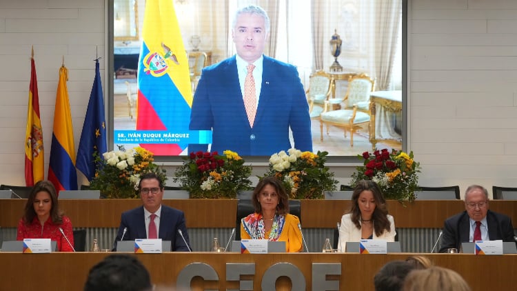 Iván Duque, por videoconferencia, en la inauguración de la jornada en la sede de la CEOE./ Foto: ProColombia