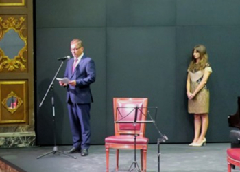 El embajador checo Ivan Jančárek, dirigiéndose a los invitados en el día nacional de Chequia. / Fotos: AC y Embajada de República Checa.