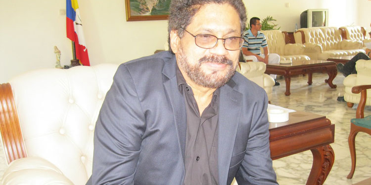 España condena el regreso a las armas de disidentes de las FARC en Colombia