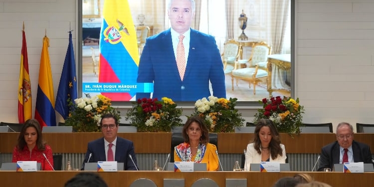 Iván Duque, por videoconferencia, en la inauguración de la jornada en la sede de la CEOE./ Foto: ProColombia