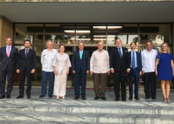 De Laiglesia explica en Cuba las dificultades para el viaje de los Reyes a la isla