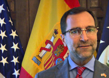 El embajador de EE UU dice que el viaje de Obama a Cuba beneficiará a España
