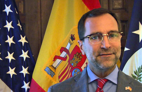 El embajador de EE UU dice que el viaje de Obama a Cuba beneficiará a España