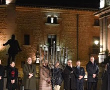La comunidad judía celebra la Janucá en la calle en la Plaza de la Villa