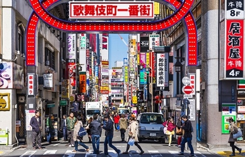 Los alimentos y los vinos españoles asaltan Japón
