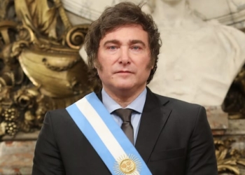 Milei viaja a Madrid donde se reunirá con empresarios y asistirá un acto de Vox