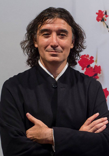 Conferencia del arquitecto Jin Taira en el Verano Cultural Japonés