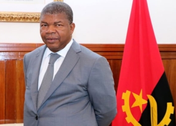 El Gobierno concede el Collar de la Orden del Mérito Civil al presidente de Angola