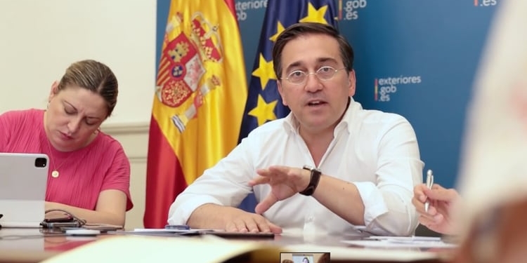 El gabinete de crisis de Exteriores coordina la evacuación de los españoles de Níger