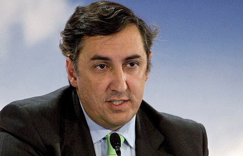 El responsable de Exteriores del PP presenta ‘Reflexiones desde fuera de la muralla’