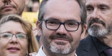 El Gobierno recuerda a la Generalitat que debe comunicar sus viajes al extranjero