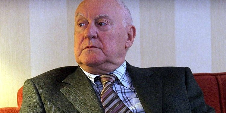 Hispanistas franceses defienden la democracia española en respuesta a los 41 senadores