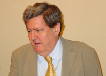 El director del Cervantes, en Bruselas para impulsar el español en la UE