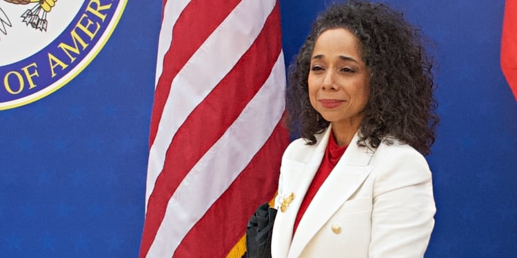 La embajadora Reynoso participa en el programa “Camino de Santiago” de la Fundación ISF