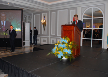 Kazajistán y España se proponen profundizar su relación bilateral