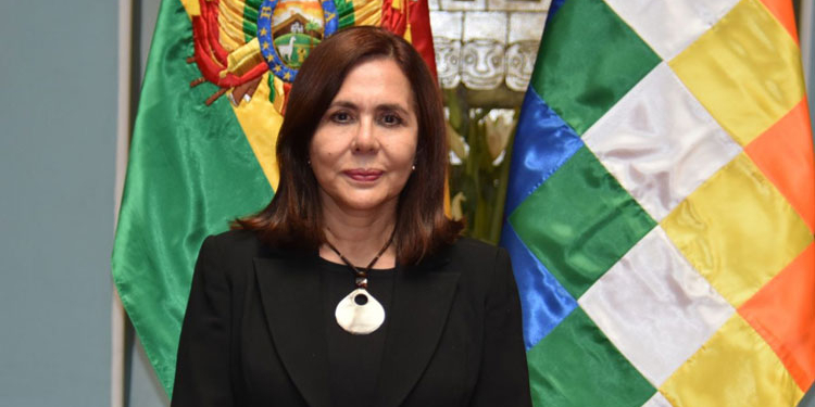 Robles llamó a la canciller de Bolivia para tratar de rebajar la tensión