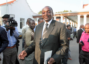 El vicepresidente del Zimbabue post Mugabe busca apoyos en España