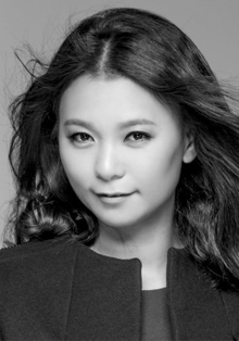 El Centro Cultural Coreano presenta la colección de diseños de Kim A-Young