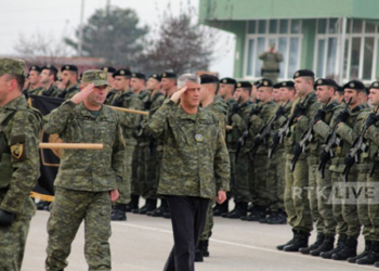 El presidente de Kosovo, Hashim Thaci, en un acto de las Fuerzas de Seguridad./ Foto: RTK