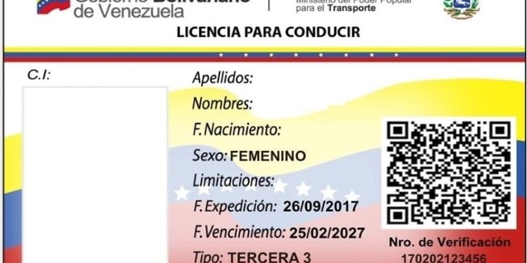 Los permisos de conducir de Venezuela ya no tienen validez en España