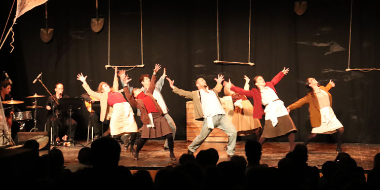 Éxito del musical ‘LOTA’, presentado por la Embajada de Chile