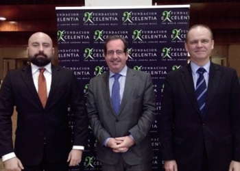 Los embajadores de Polonia y Eslovaquia, invitados de honor al concierto de Excelentia