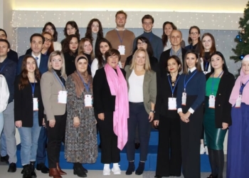 Dos equipos bosnios y uno suizo ganan la Liga de Estudiantes de la OMT